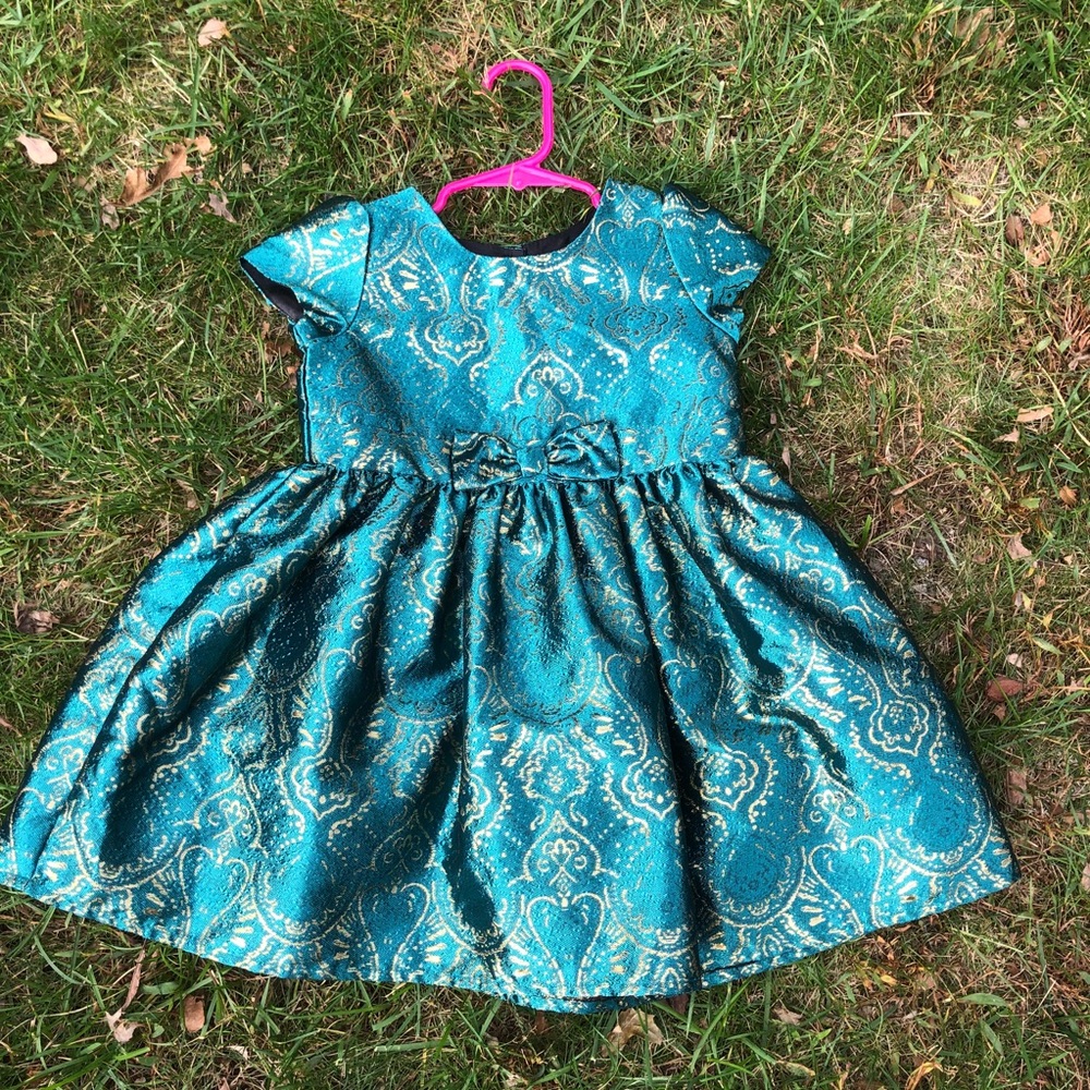 Holiday dress